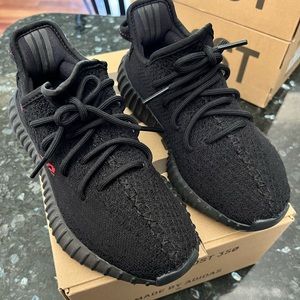Yeezy Boost 350 Bred